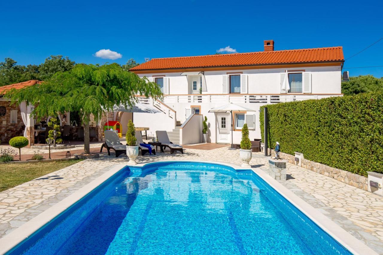 Villa Summer Oasis Dobrinj Exterior photo