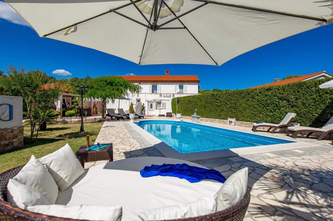 Villa Summer Oasis Dobrinj Exterior photo